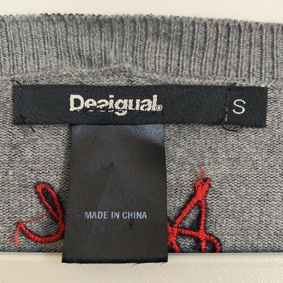 Desigual Cotton Stretch V-Neck knit top size small - Picture 3 of 4